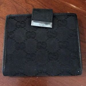 Gucci GG Logo Authentic Wallet